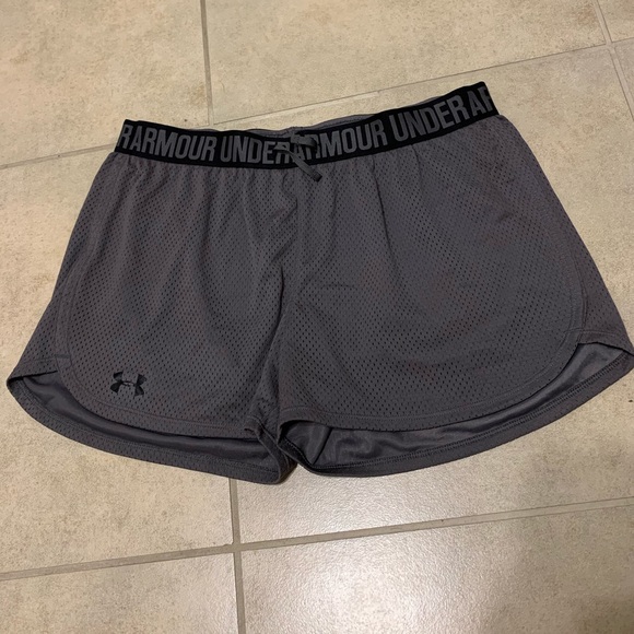 under armour play up mesh shorts